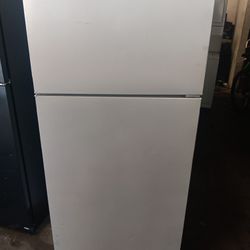 Refrigerator  Hotpoin