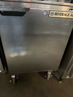 Beverage freezer