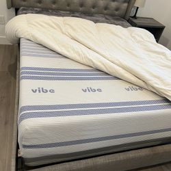 Ashley Queen Bed Frame Set