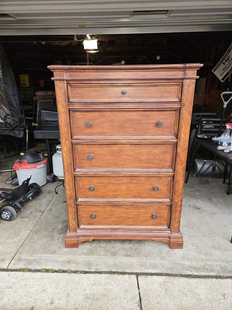 Ashley Dresser All Wood 20 Years Old