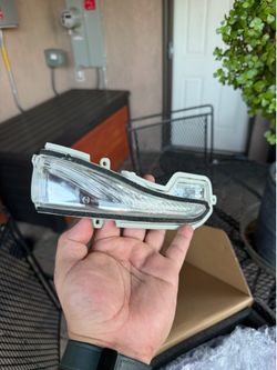 Q50 LED Side marker turn signal lights