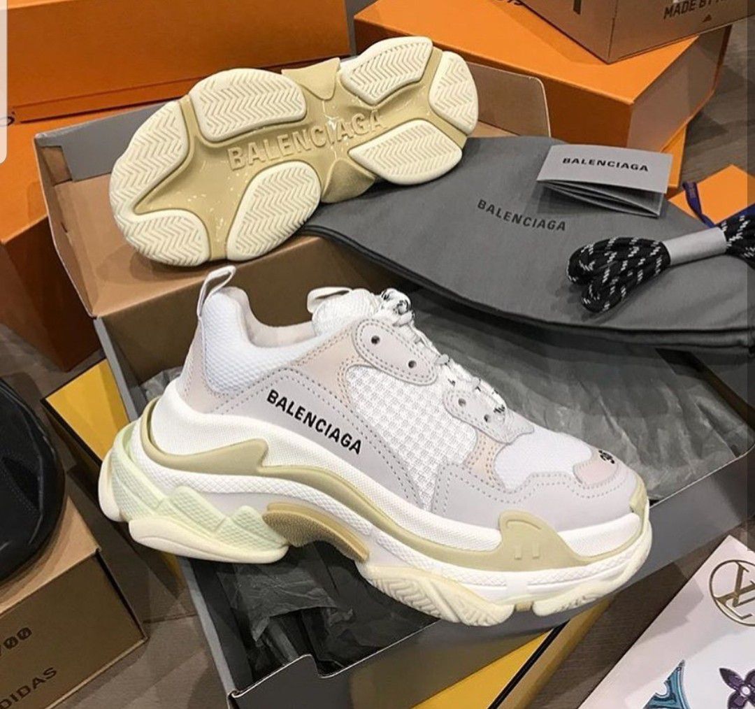 Skriv email mode Besættelse Balenciaga sneakers for Sale in New York, NY - OfferUp