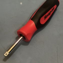Snap-on Tools 1/4" Drive 6-13/16" Instinct® Soft Grip Standard Shank Driver (Red)