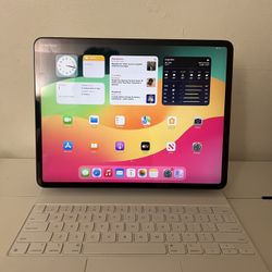 iPad Pro 12.9in WITH MAGIC KEYBOARD - 128gb