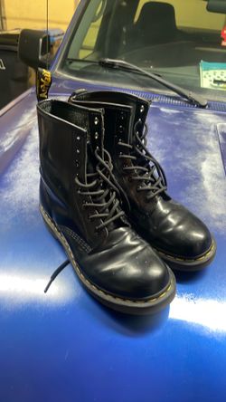 Air wear woman’s boots $30