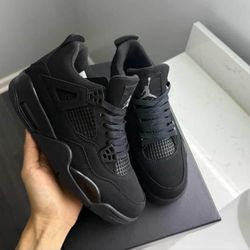 Jordan 4 "Black Cat" 