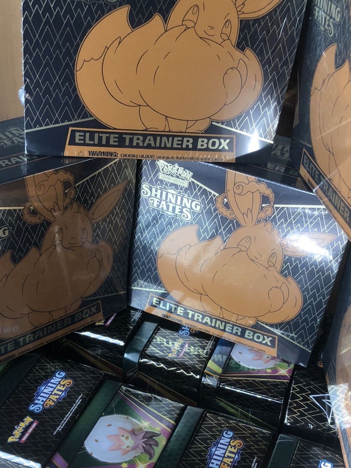 Pokémon Shining Fates ETB Booster Packs And Tins