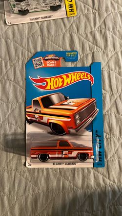 Hot Wheels '83  Chevy Silverado fram