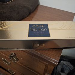 Soleil Flat Iron Lavender BRAND NEW!!!!