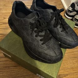 Gucci Rython Sneakers 