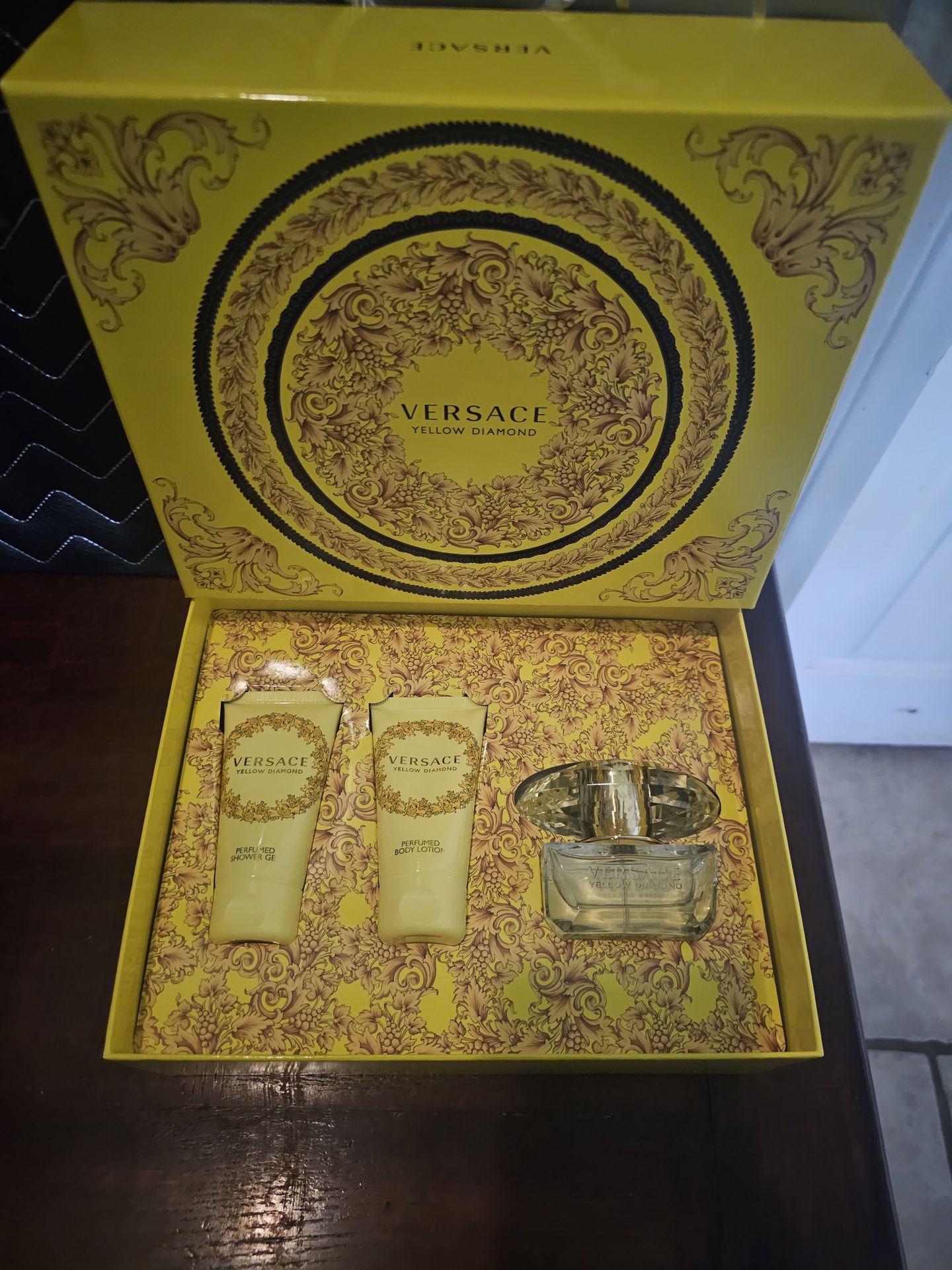 Versace Yellow Diamond Perfume Giftset 1,7oz