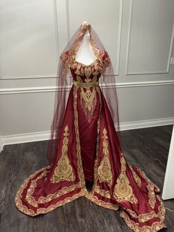 Custom made Very Elegant Evening Prom Engagement Wedding Dress