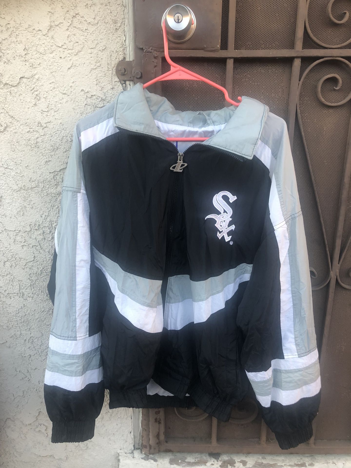 Vintage Chicago White Sox Logo Athletic Jacket for Sale in Bell Gardens, CA  - OfferUp