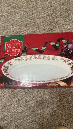 Christmas Oval Platter By China Pearl