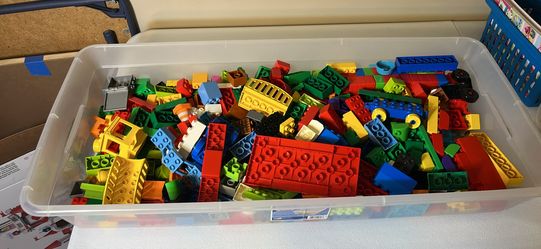 446 LEGO Duplo/mega block lot of random/various bricks and pieces