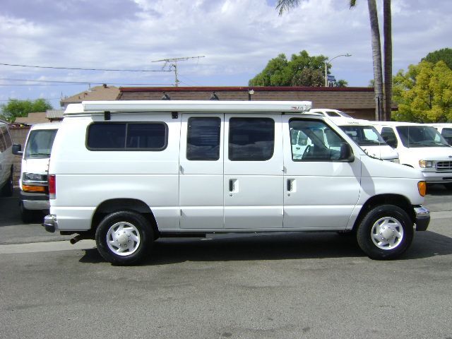 2003 Ford E-350