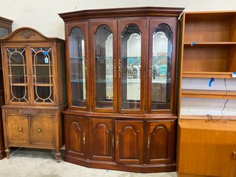 PENNSYLVANIA HOUSE Dark Cherry Breakfront China Hutch with Glass Shelves