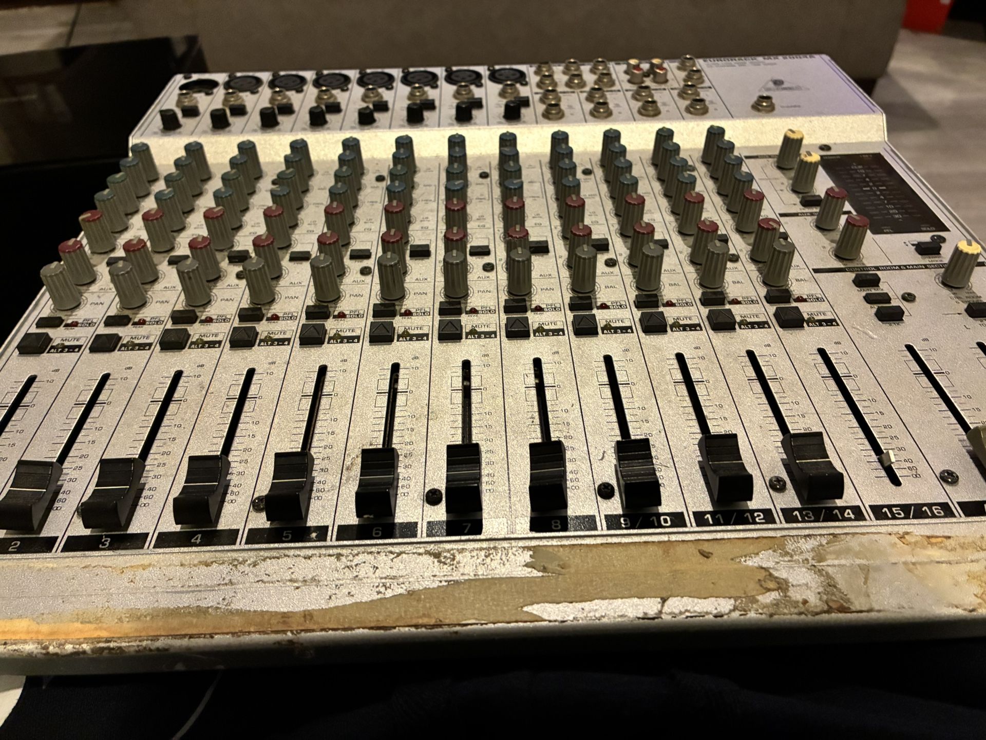 Behringer Mixer 