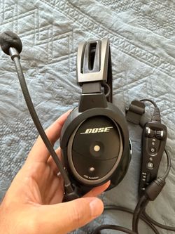 Bosé aviation headsets