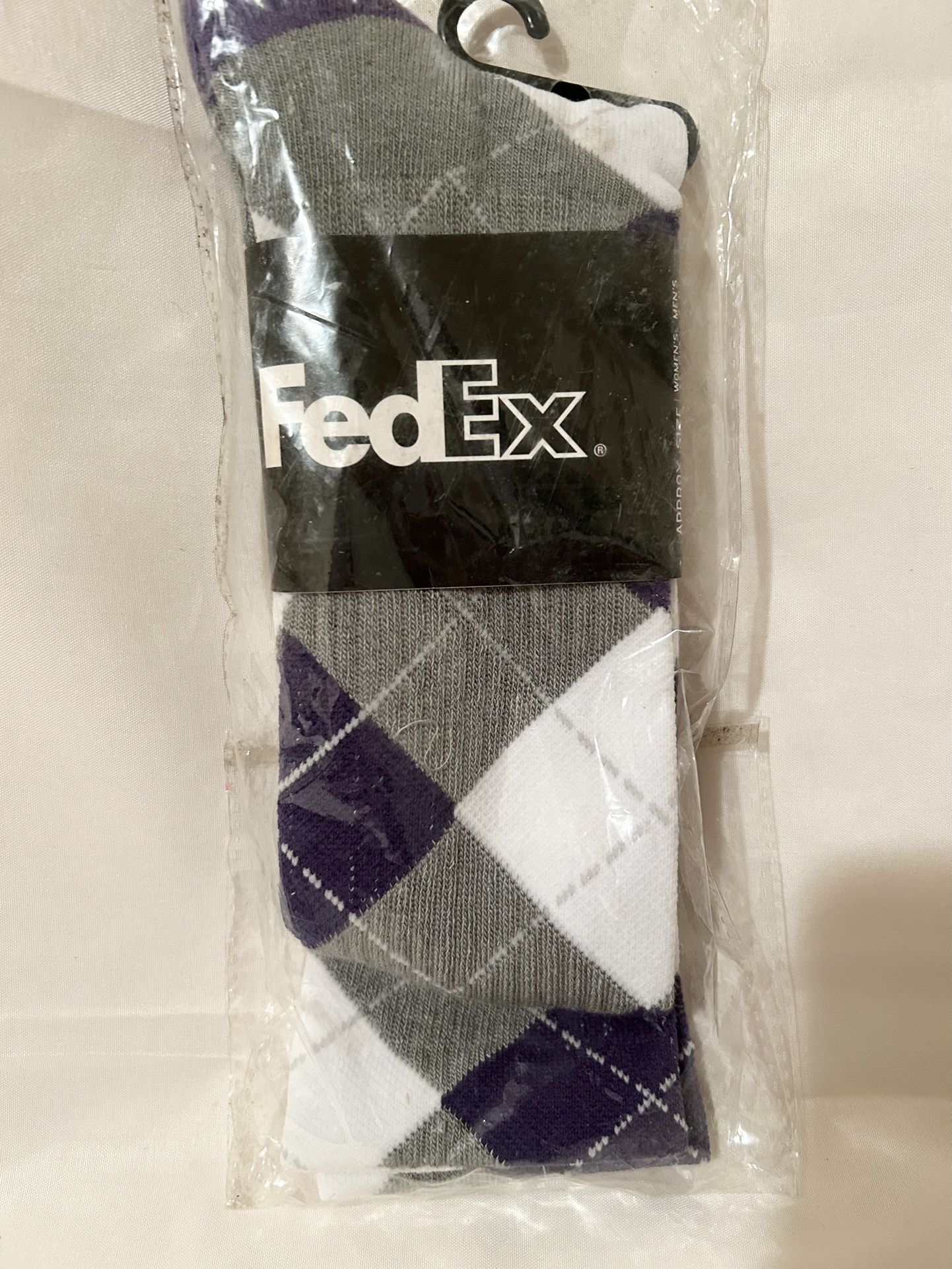 New Pair Of Gray/Purple/White Plaid FedEx Socks Men 7-13, Women 8.5 Plus