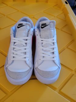 NIKE BLAZER LOW 77