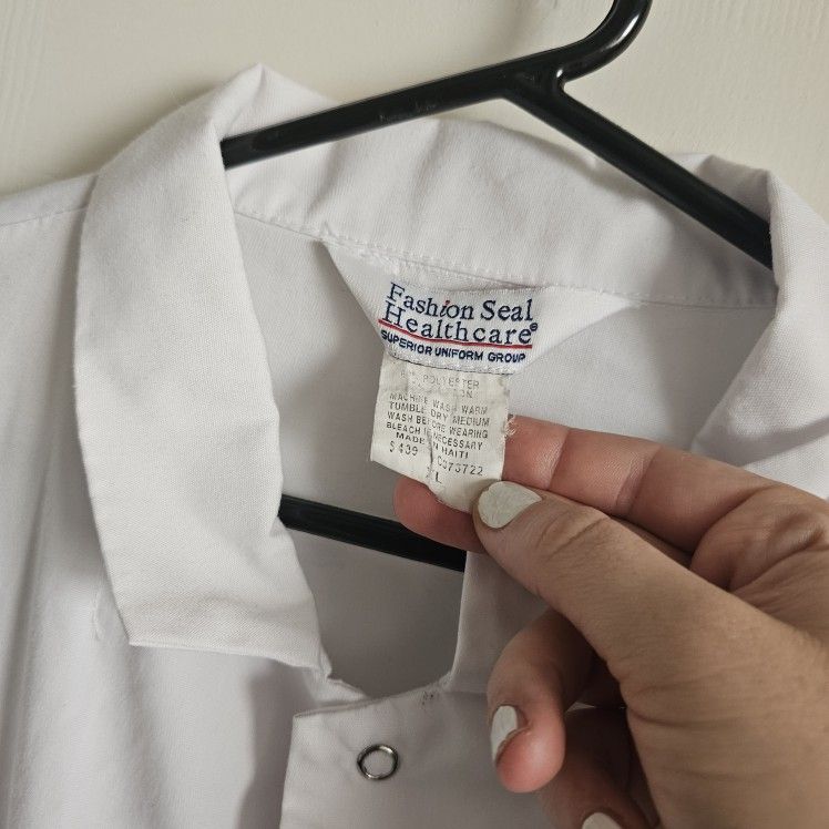 White Lab Coat Sixe XL Unisex