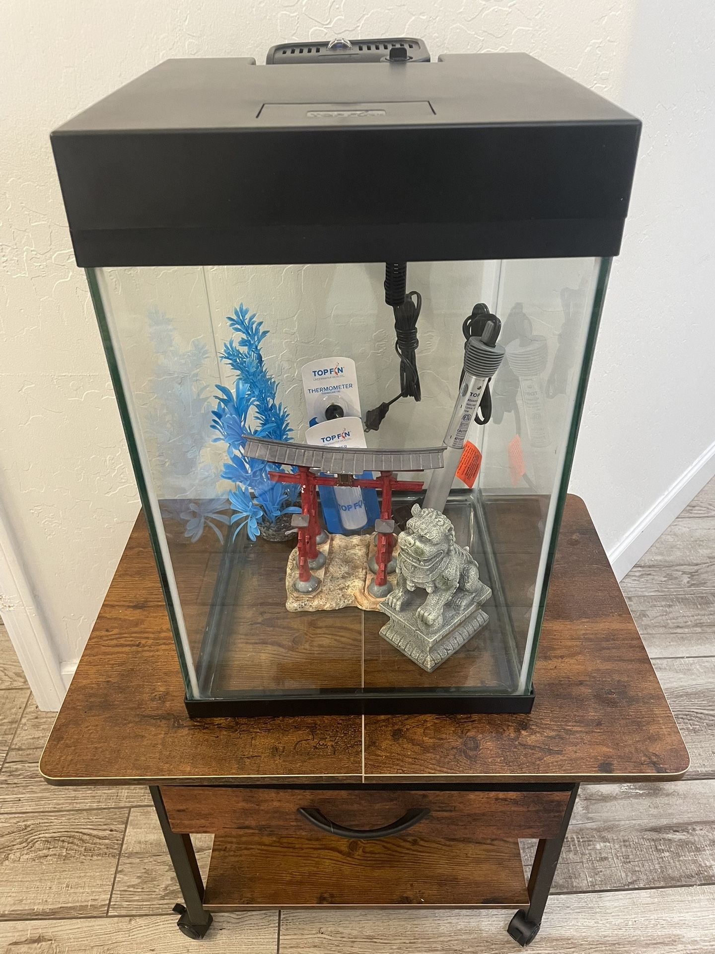 Fish Tank With Decorations, Heater, And Filter Pump (10 Gallon - Aquarium - Terrarium)