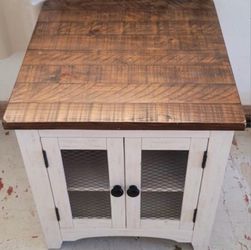 Wystfield Ashley Furniture End Table