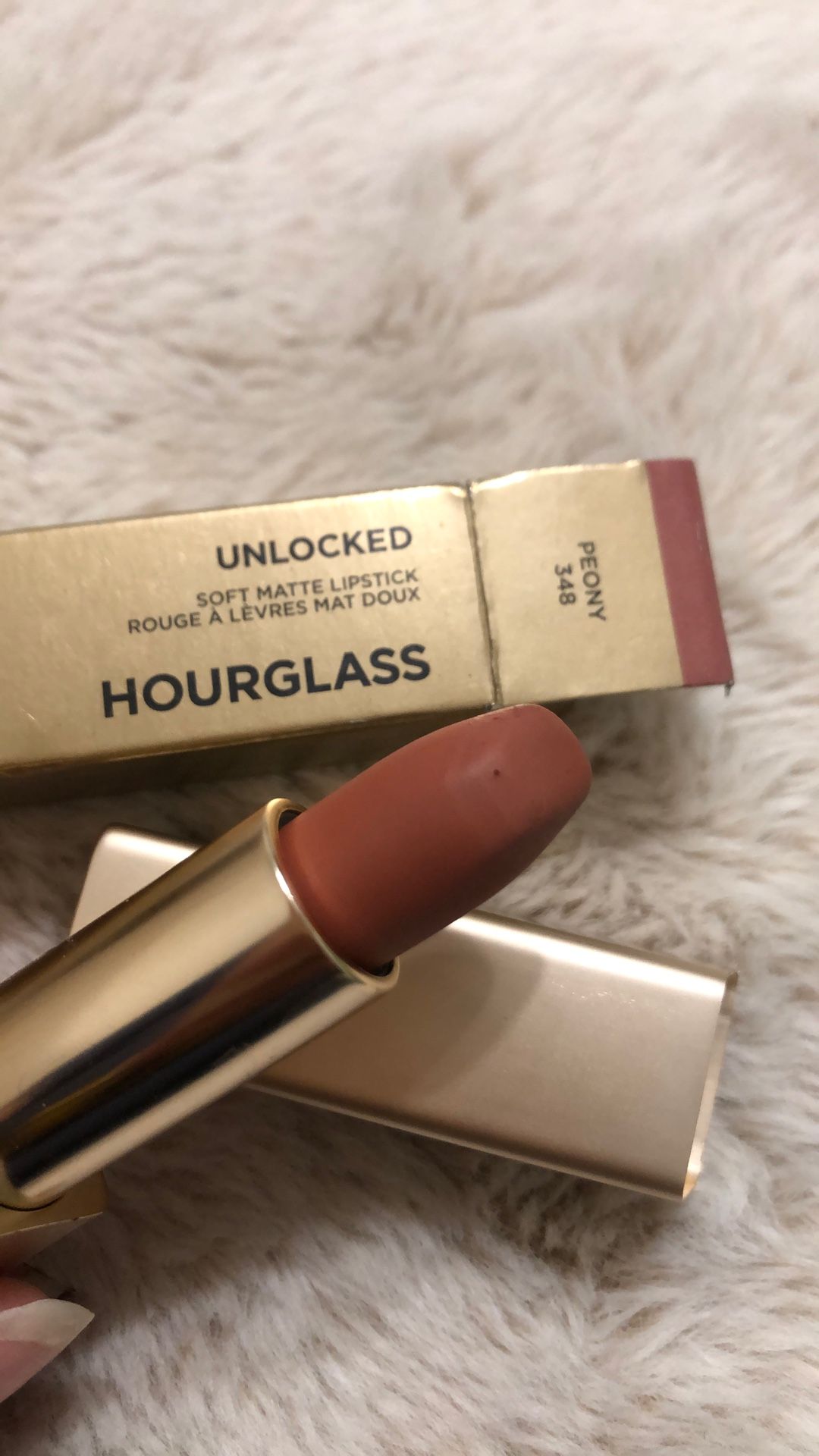 Hourglass Unlocked Soft Matte Lipstick Peony