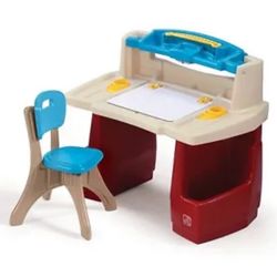 Step2 Deluxe Art Master Desk