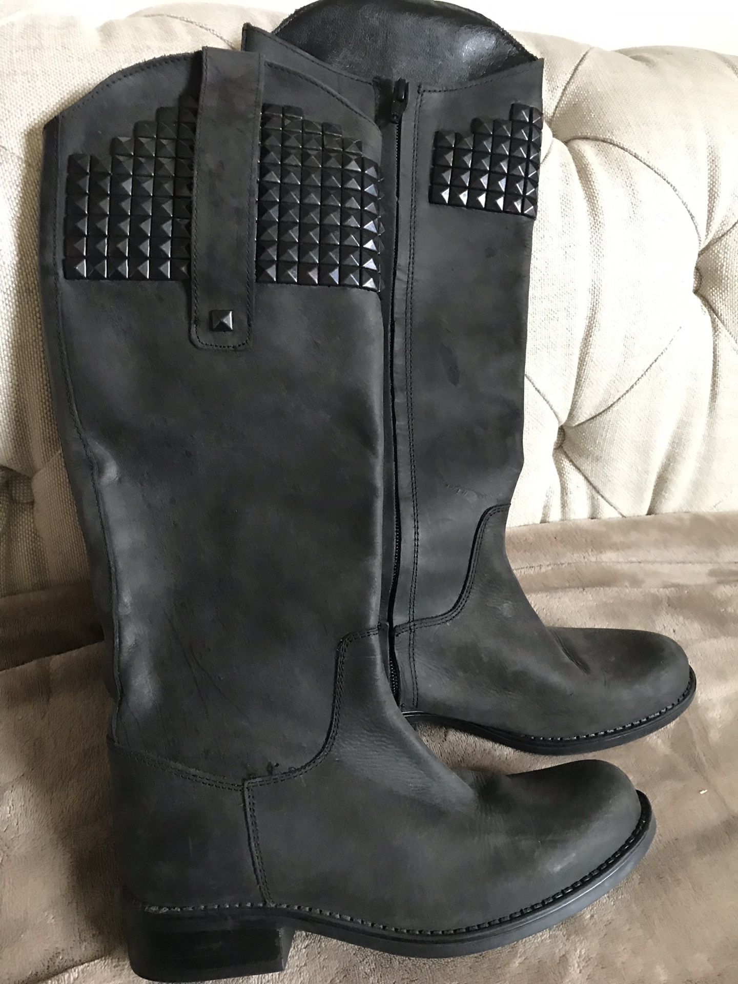 Steve Madden leather boots 6 1/2 worn once