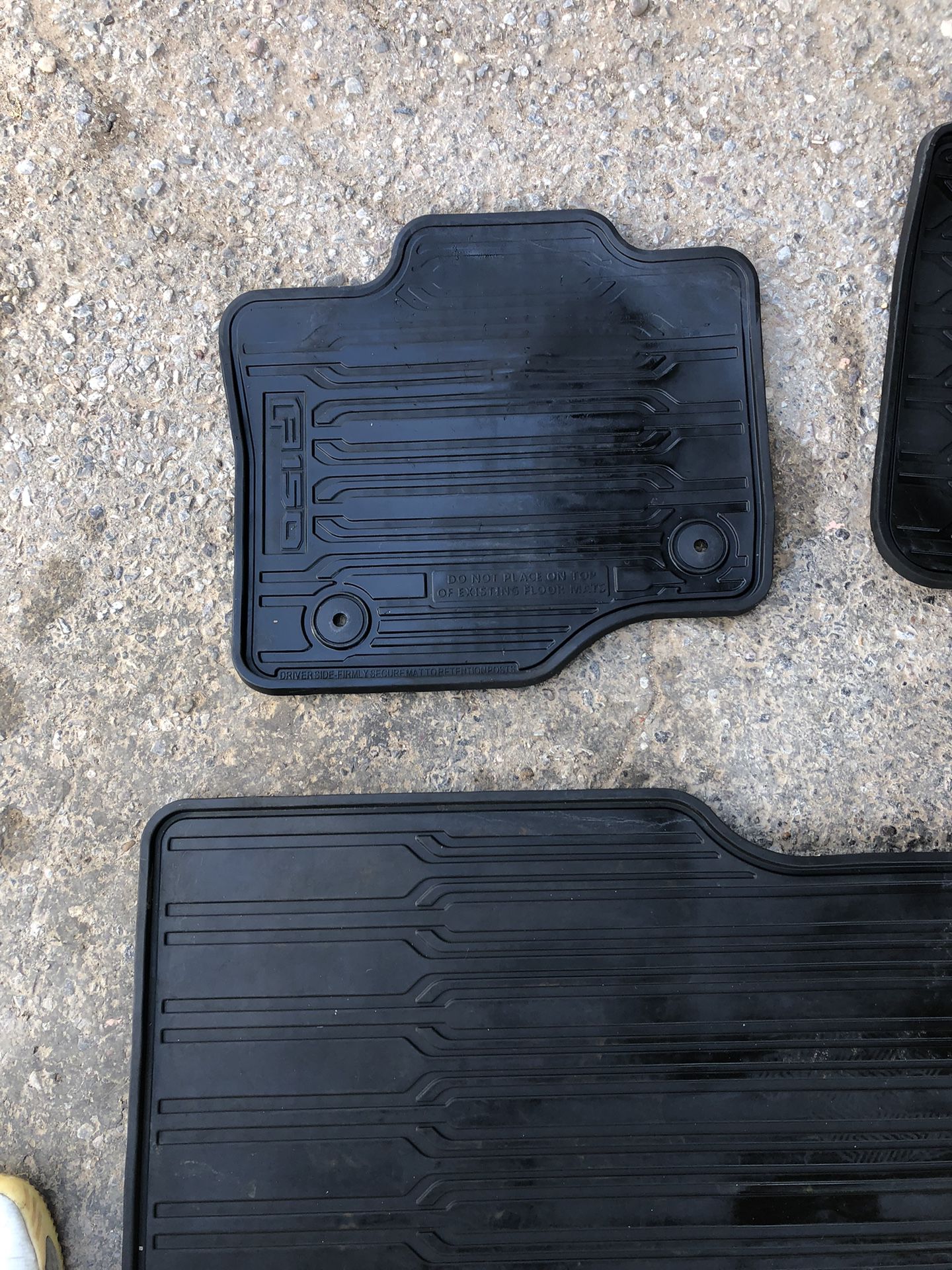 Ford F-150 Black Rubber Factory Set 
