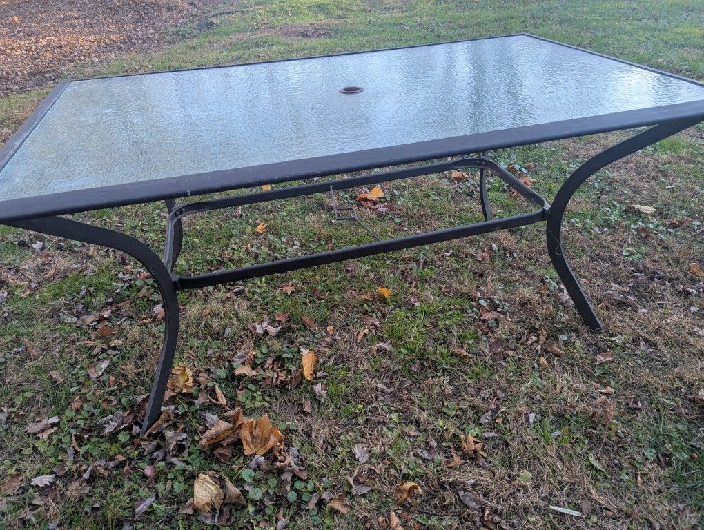 Outdoor Table and Chairs