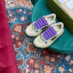 The latest casual shoes