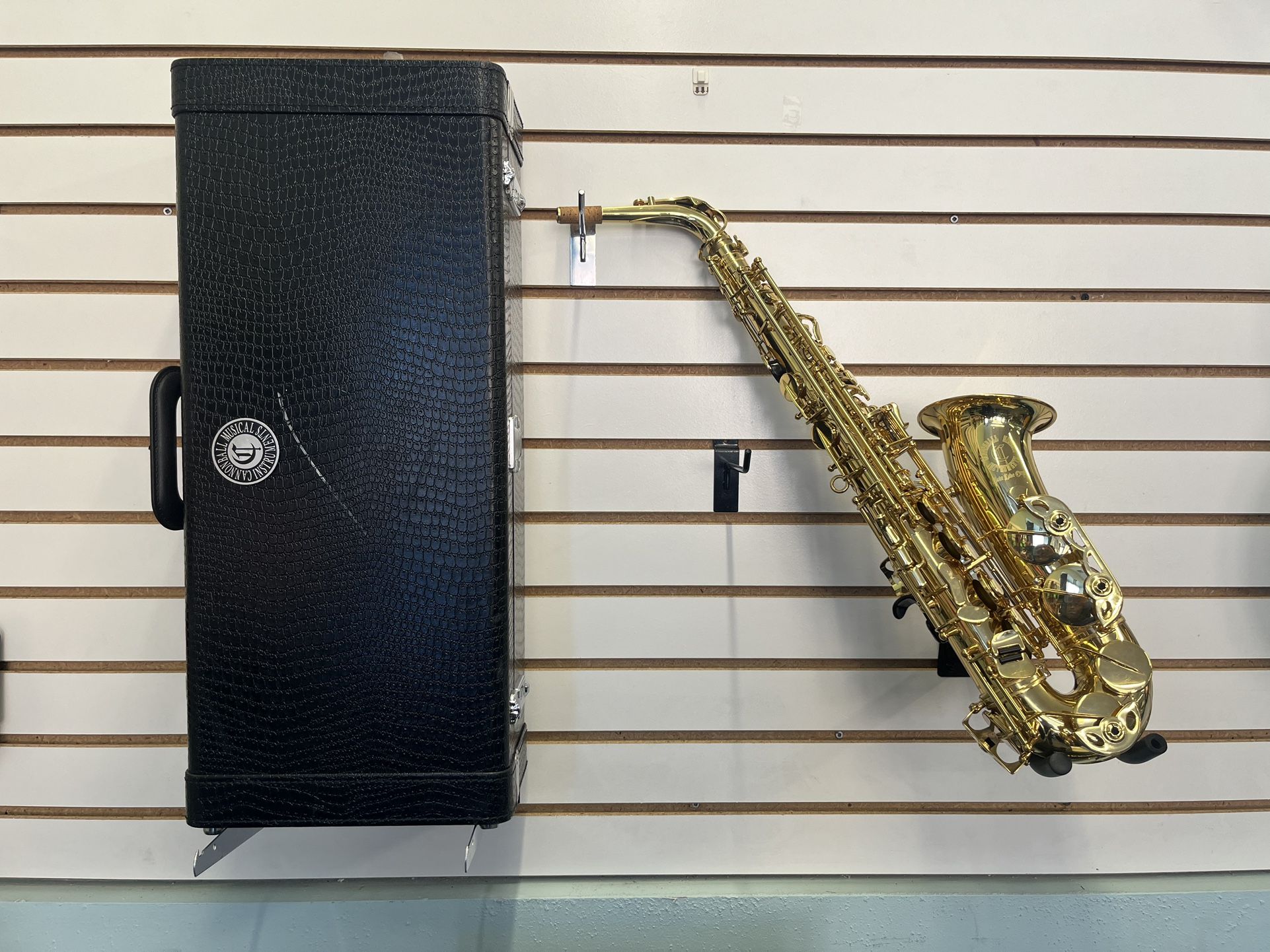 Cannonball Alcazar Alto Saxophone Sax W/ Case