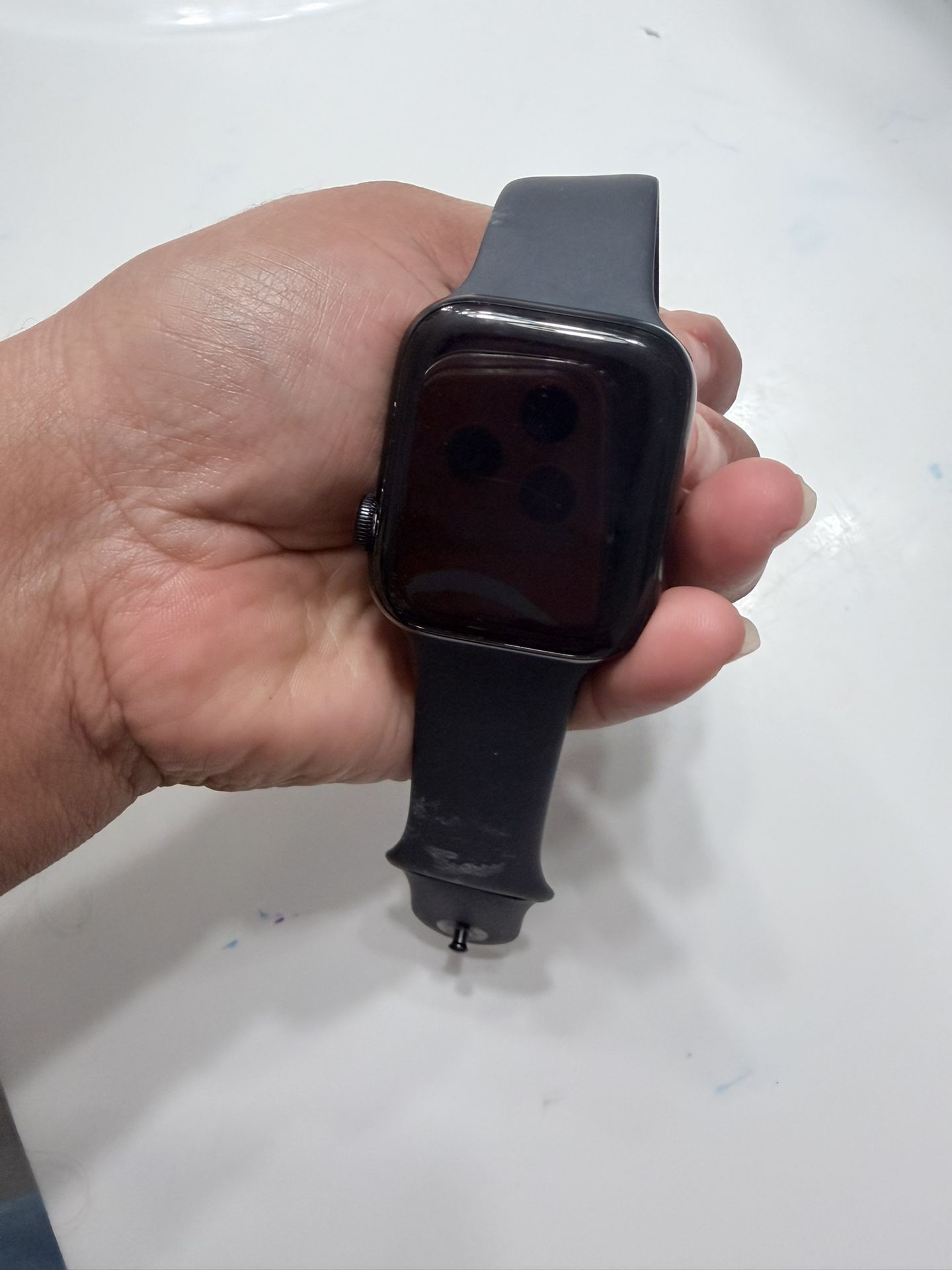Apple Watch SE (2nd gen, GPS + Cellular) Alum 