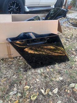 Saddle bags/lids/mounting hardware BRAND NEW