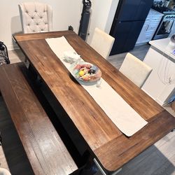 Dining table set