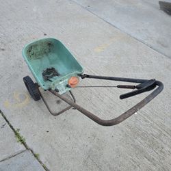 Free Scotts Turf Builder Spreader