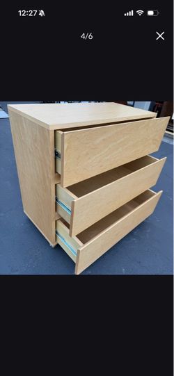 West Elm Modern 3 Drawer Dresser with Wheels Very Good Condition
