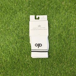 Alo yoga Crew Socks White (Unisex)