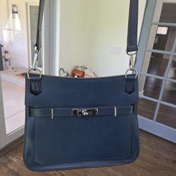 26cm Swift Crossbody Bag 