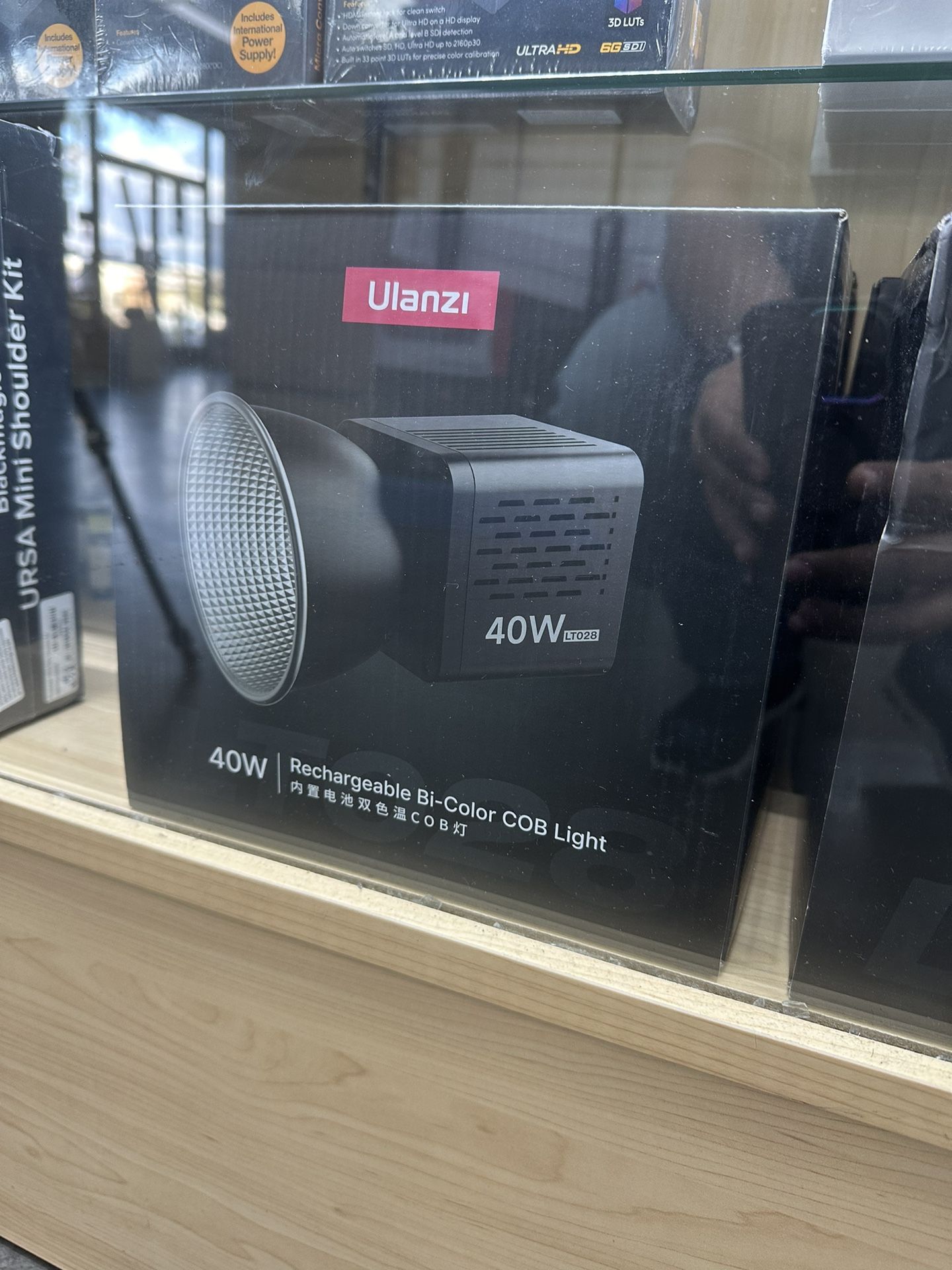 New Ulanzi LT028 40W Bicolor Light