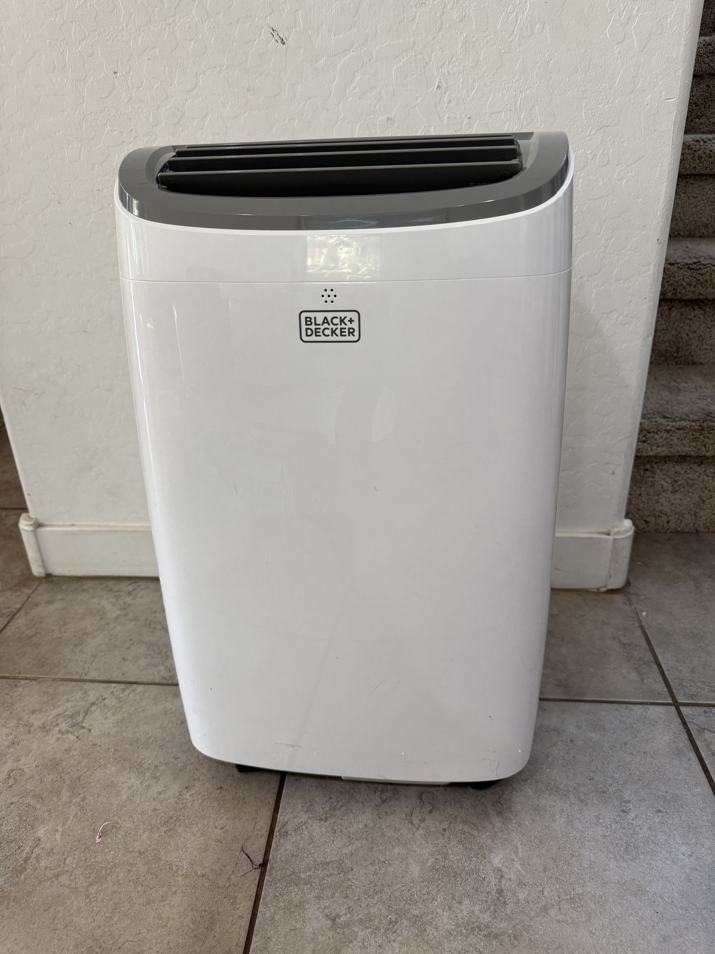 BLACK+DECKER Portable Air Conditioner, 8,000 BTU (3,950 BTU SACC) For Rooms Up To 400 Sq. Ft., Portable AC With Follow Me Remote Control And Window Ki