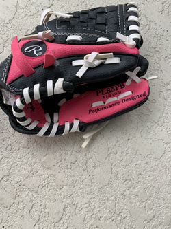 Rawlings right hand throw Tball glove 8 1/2 in