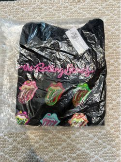 Old Navy Rolling Stones T-Shirt New