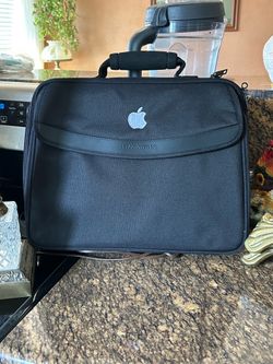 This is a vintage Apple Kensington laptop briefcase, likely from the 1990s or early 2000s, featuring the classic Apple logo.