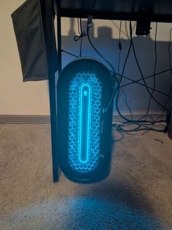 Dell Alienware Aurora R15 PC | 32GB | NVIDIA RTX 4070 | 3400 Mhz i7-13700KF | w/ Monitor and Power Supply