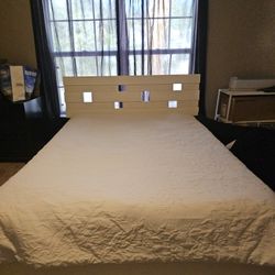 Queen Bed And 6 Drawer Dresser