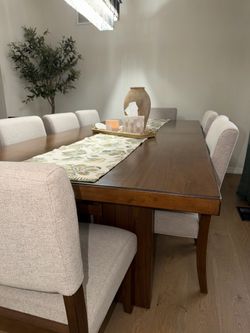 Thomasville 9 piece dining table set